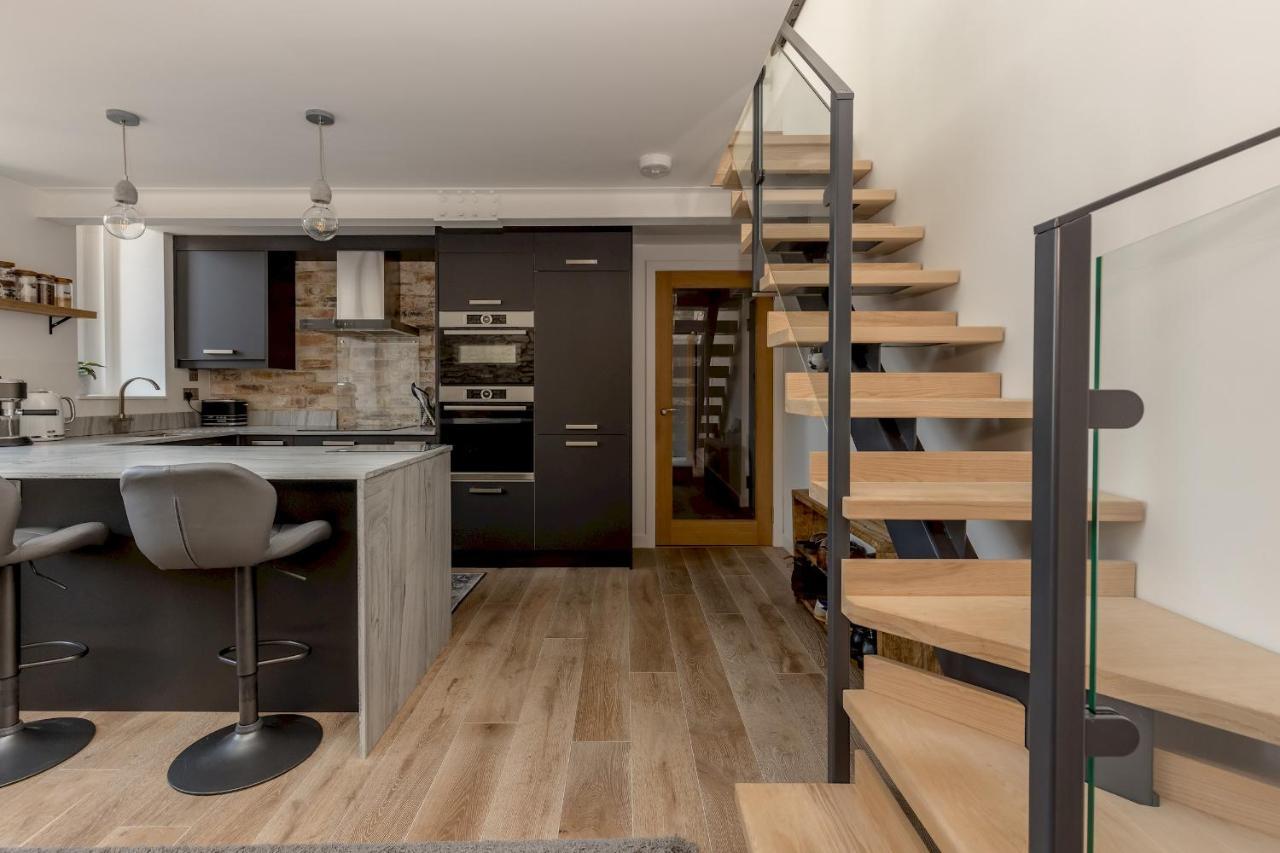 Pass The Keys Stunning 3 Bed Loft Style Apt With Free Parking Edimburgo Exterior foto